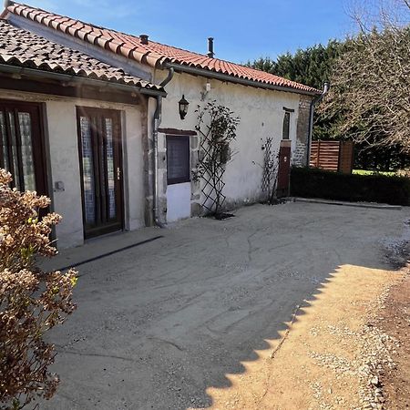 Wisteria & Jasmine Villa Genouille  Exterior photo